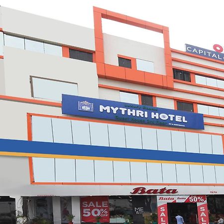Super Mythri Hotel Near By Ecil, As Rao Nagar, Sainikpuri Maula Ali Екстер'єр фото