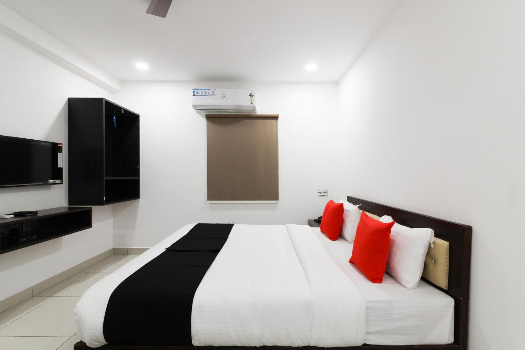 Super Mythri Hotel Near By Ecil, As Rao Nagar, Sainikpuri Maula Ali Екстер'єр фото